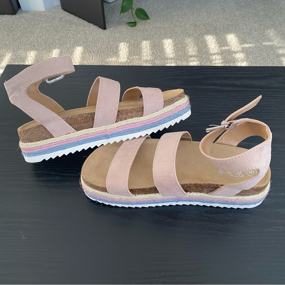 Platform Sandals - Women’s Size 7 - Girl’s Size 5